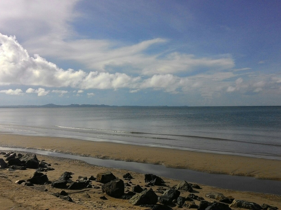 Pagatan Beach景点图片