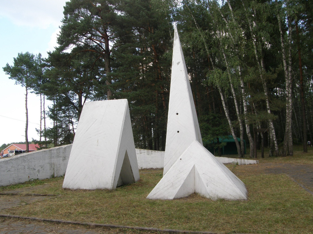 Gnyozdovo Historical Archeological and Natural Museum Reserve景点图片