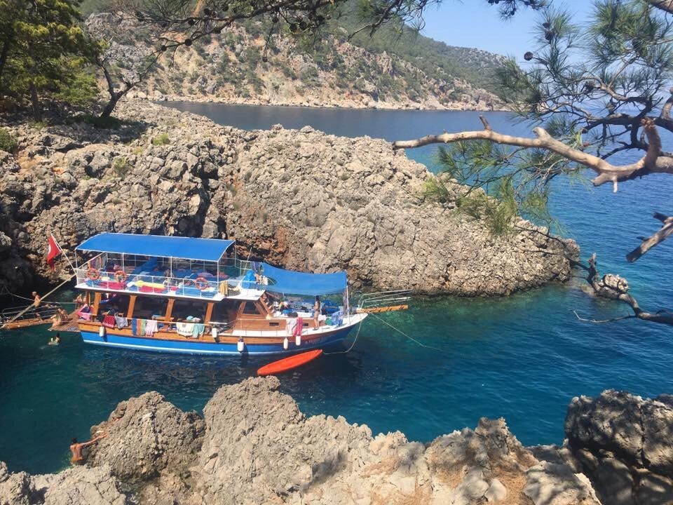 Arkadaş Otel