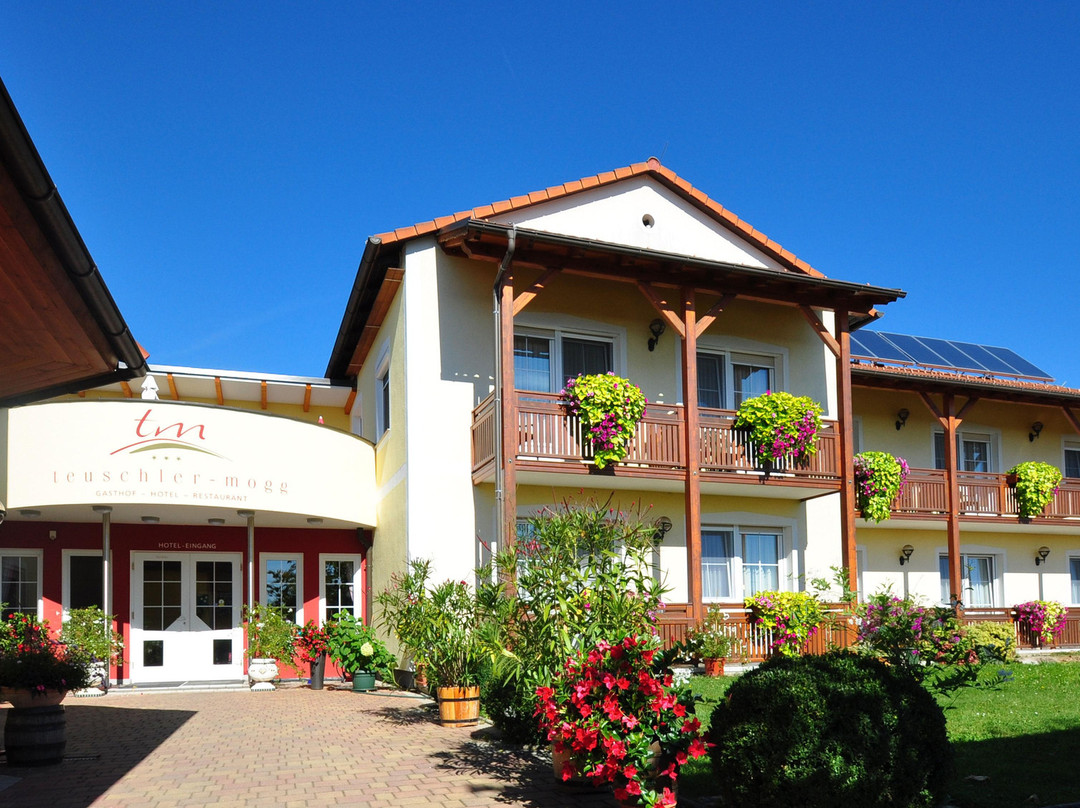 Bad Waltersdorf酒店住宿-Hotel-Restaurant Teuschler-Mogg