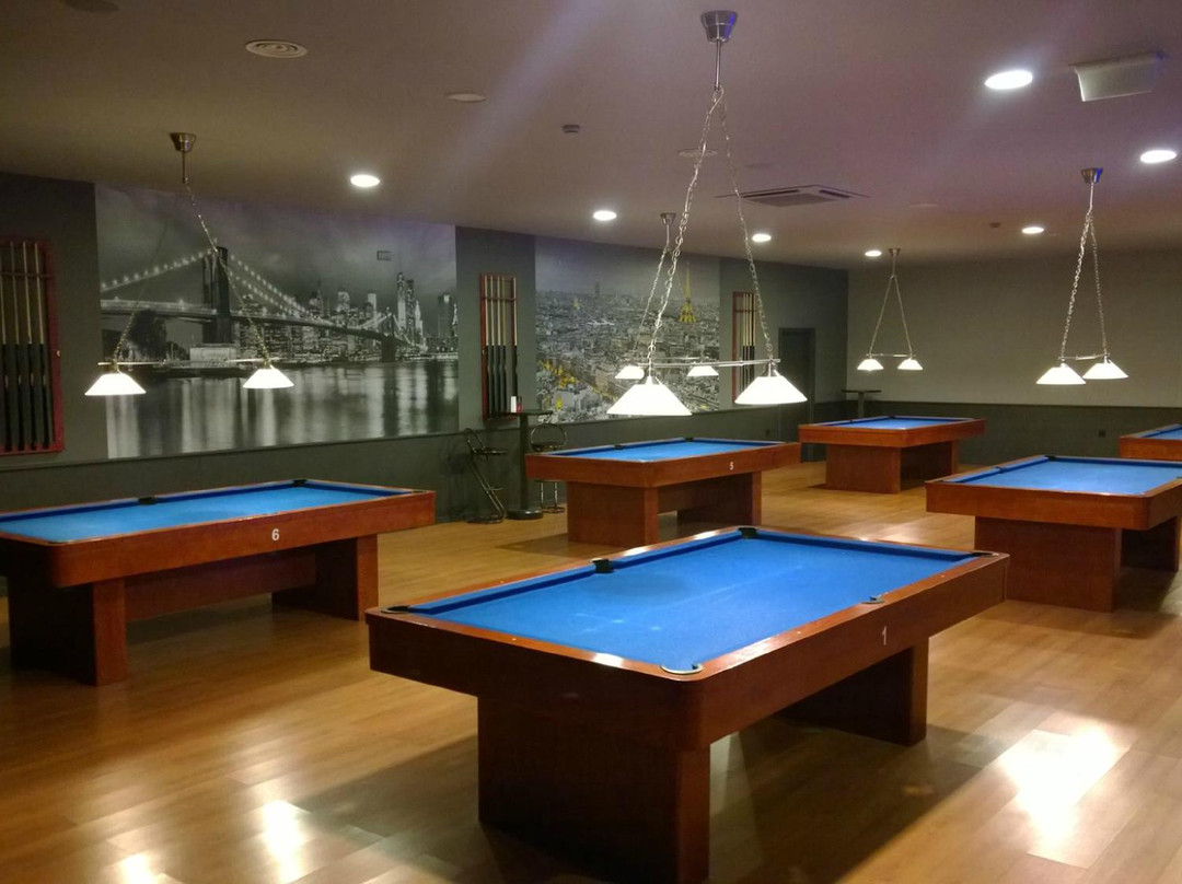 Striky Bowling景点图片