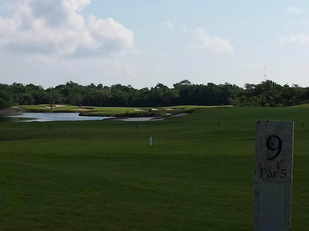 El Tinto Golf Course-坎昆必去景点