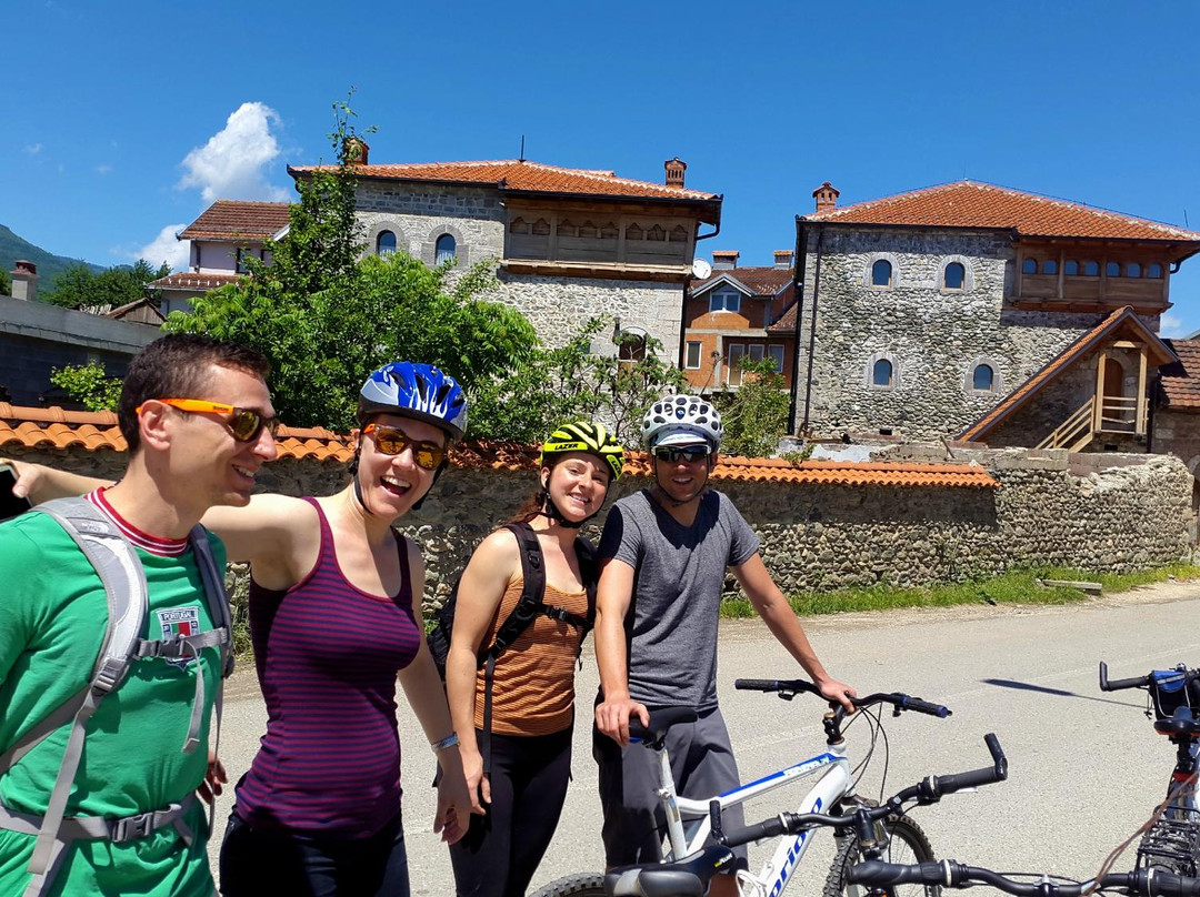 Catun - One Day Tours-Gjakova必去景点