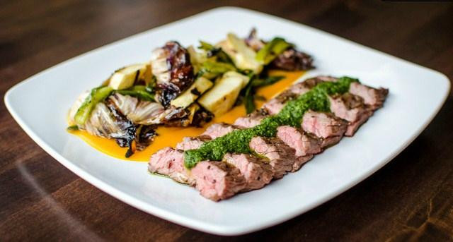 尚贝恩餐馆和美食-Big Grove Tavern