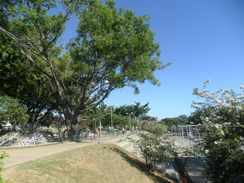 Praça Presidente Tancredo Neves-Contagem必去景点