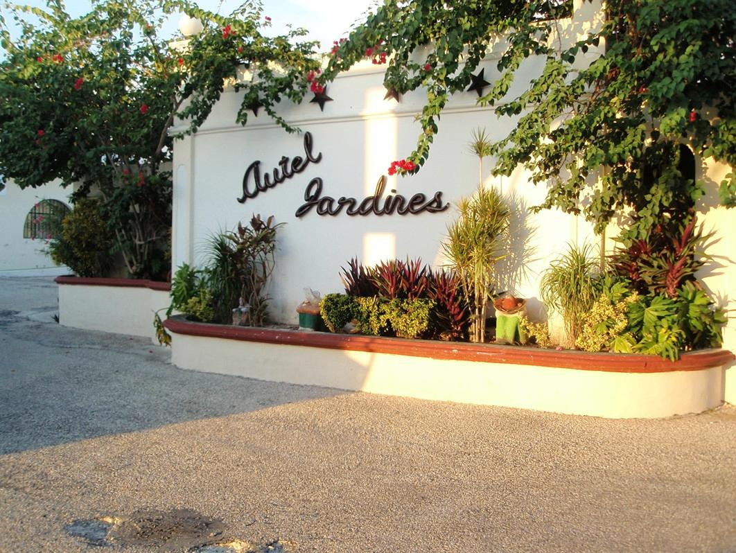 Autel Jardines Hotel主图