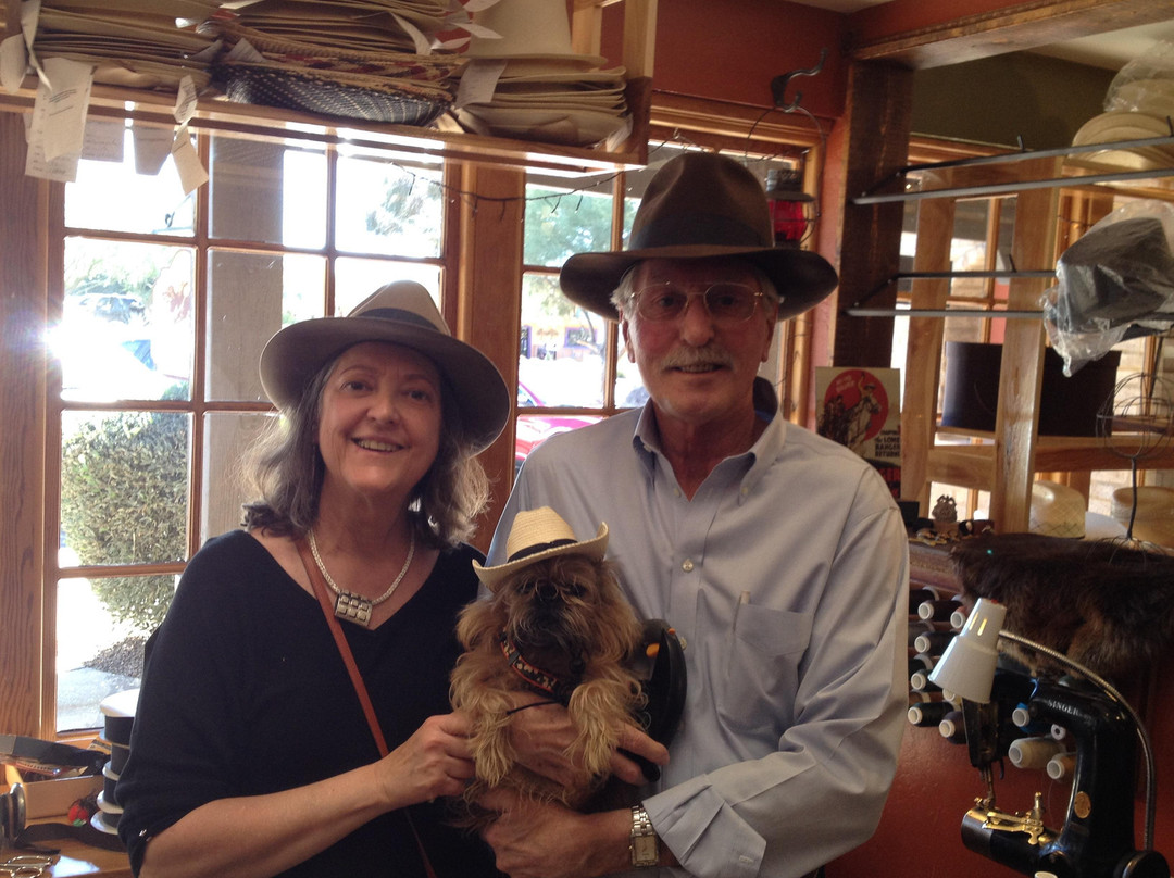 Watson's Hat Shop-洞溪必去景点