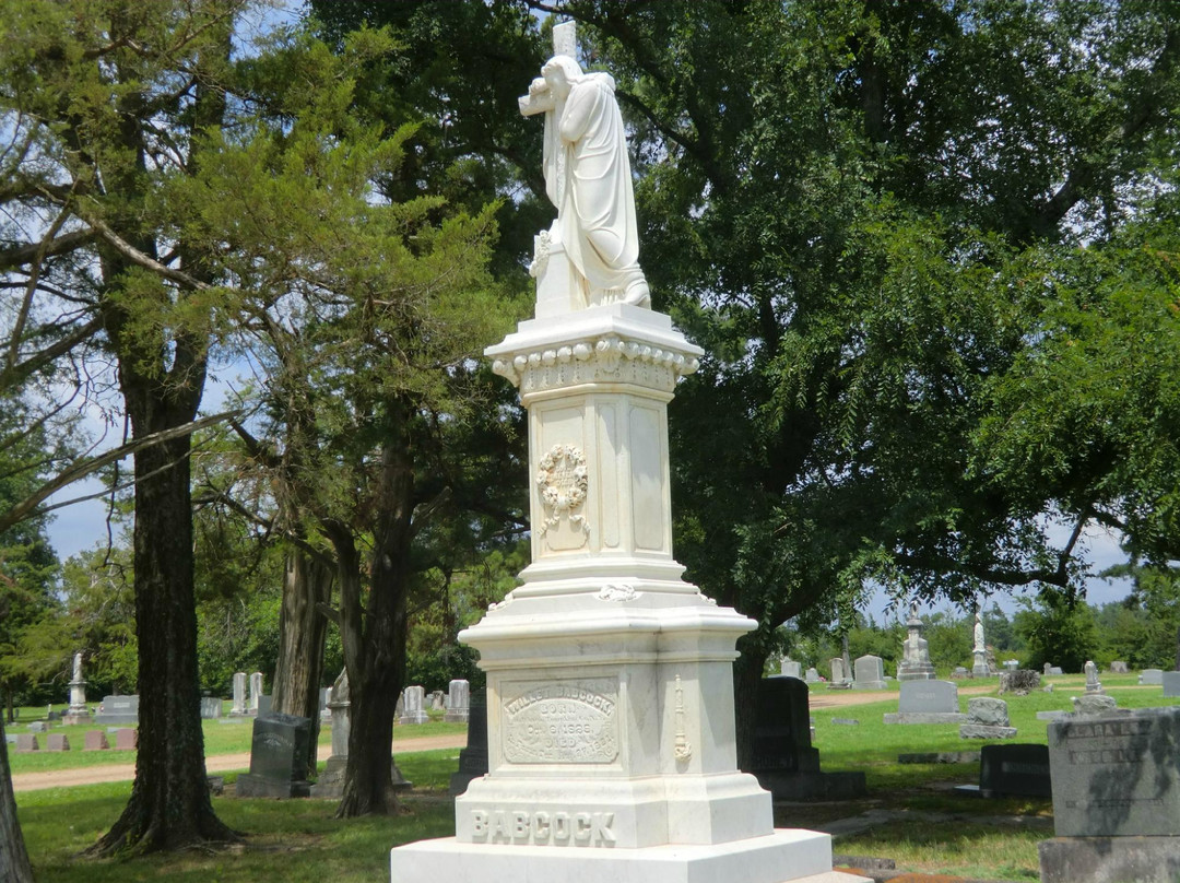 Evergreen Cemetery-巴黎必去景点