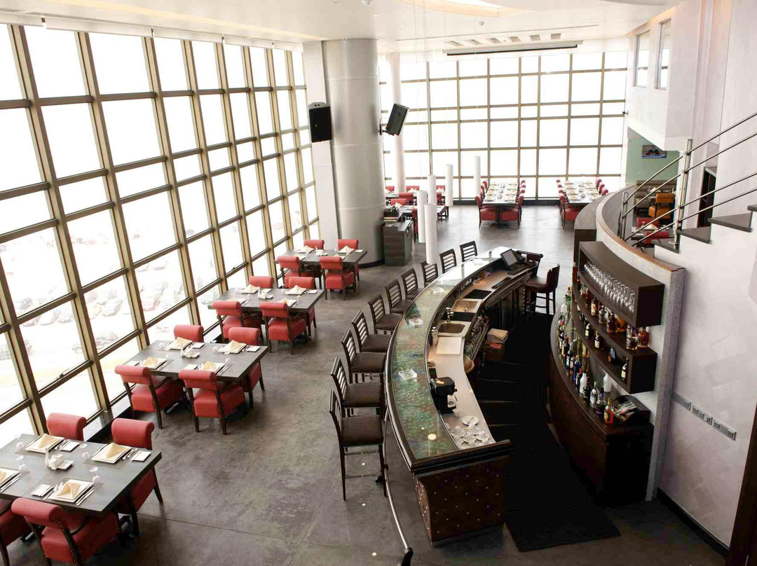 Uptown Bar & Restaurant