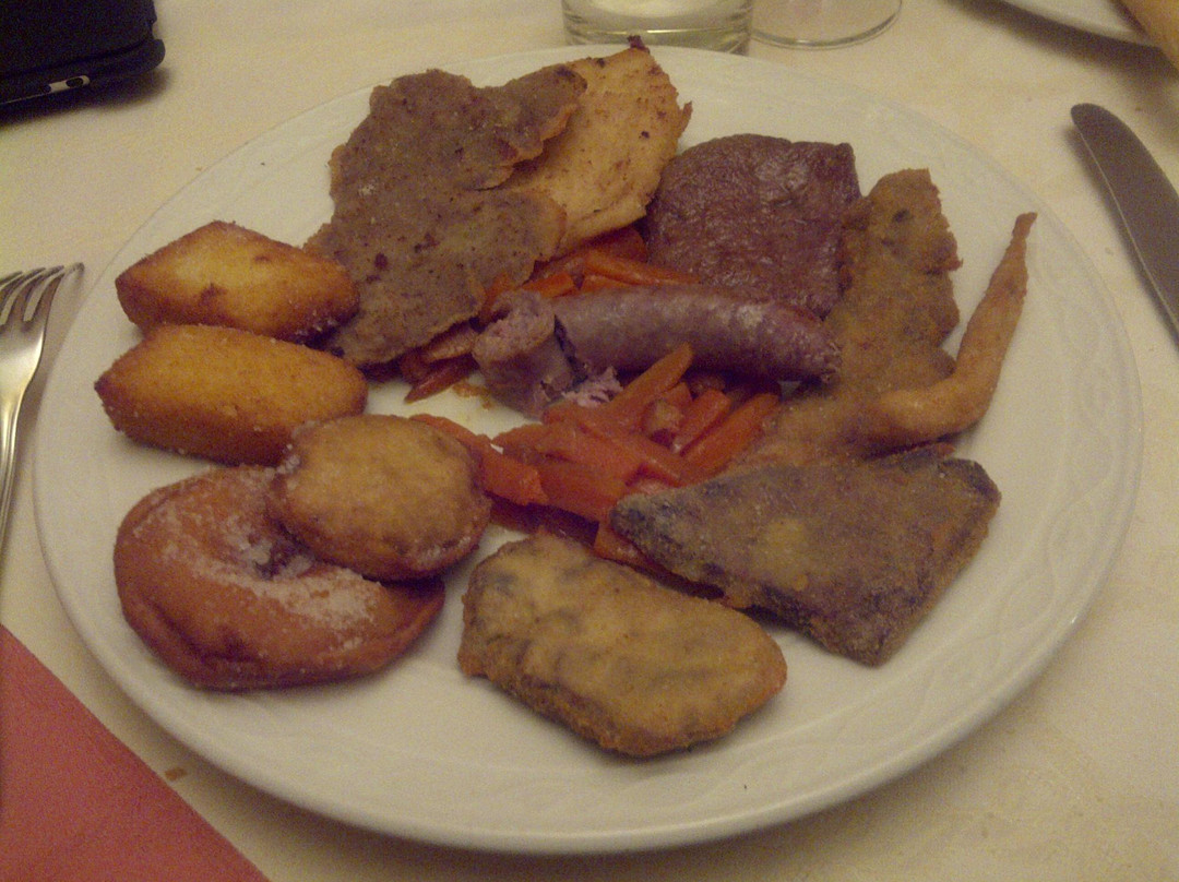 Fubine餐馆和美食-Ai Due Olmi