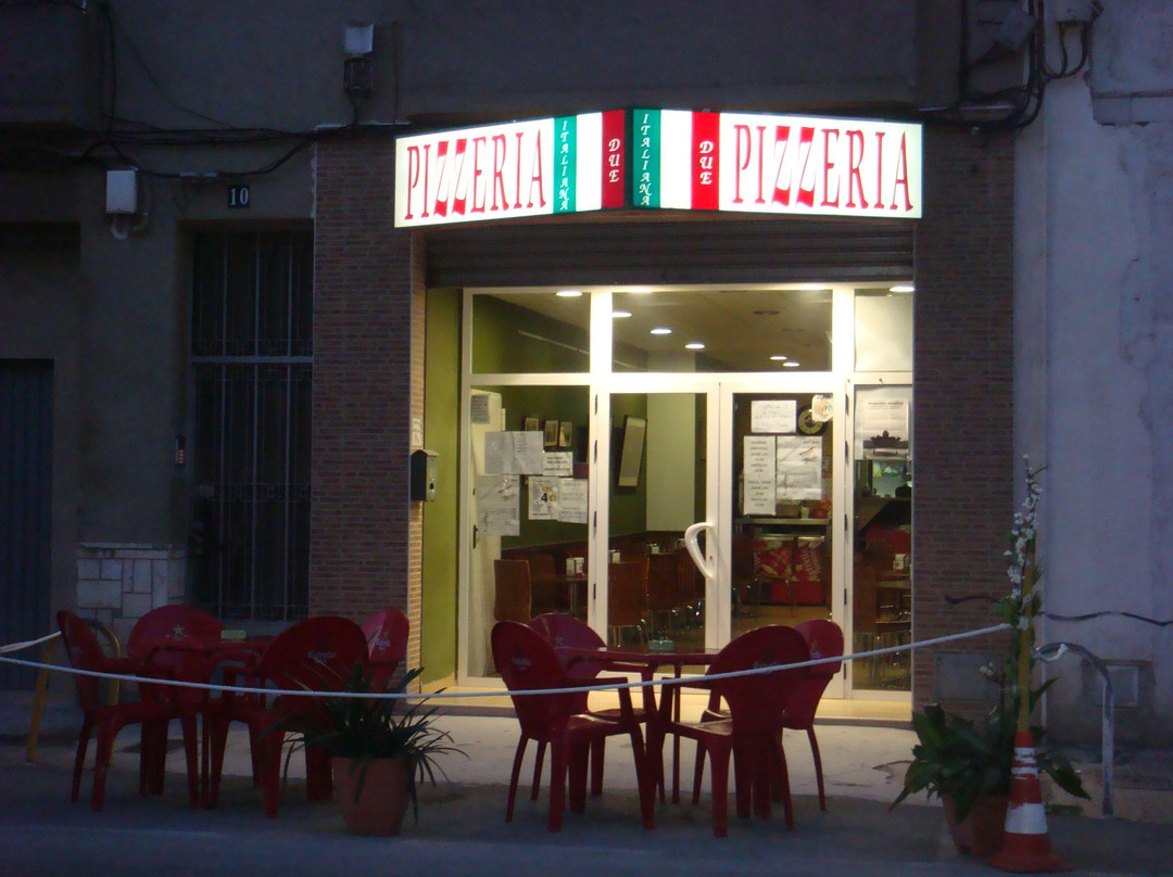 Restaurante Italiana Due Pizzería