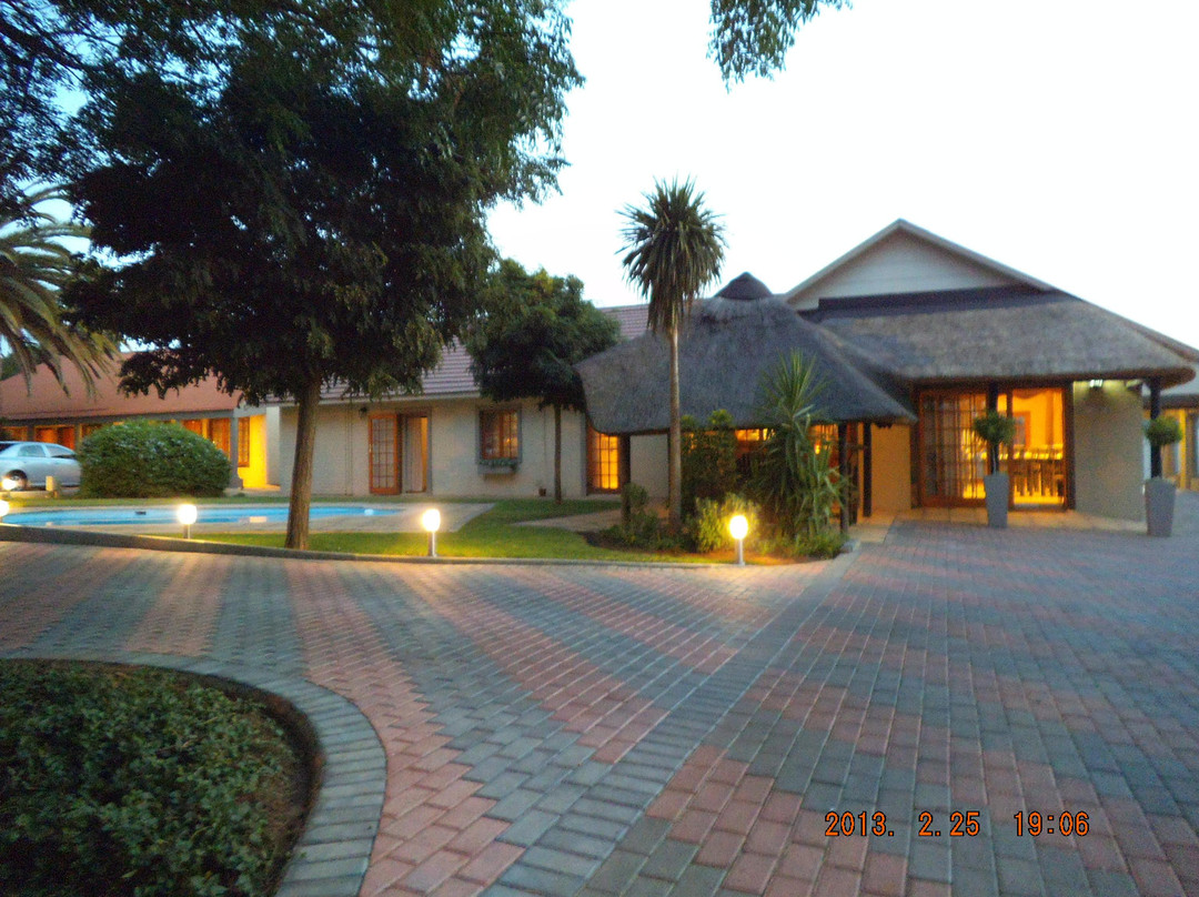 Odendaalsrus酒店住宿-Captain's Cabin Guest House