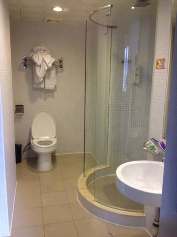 莫泰168大连三八广场店主图