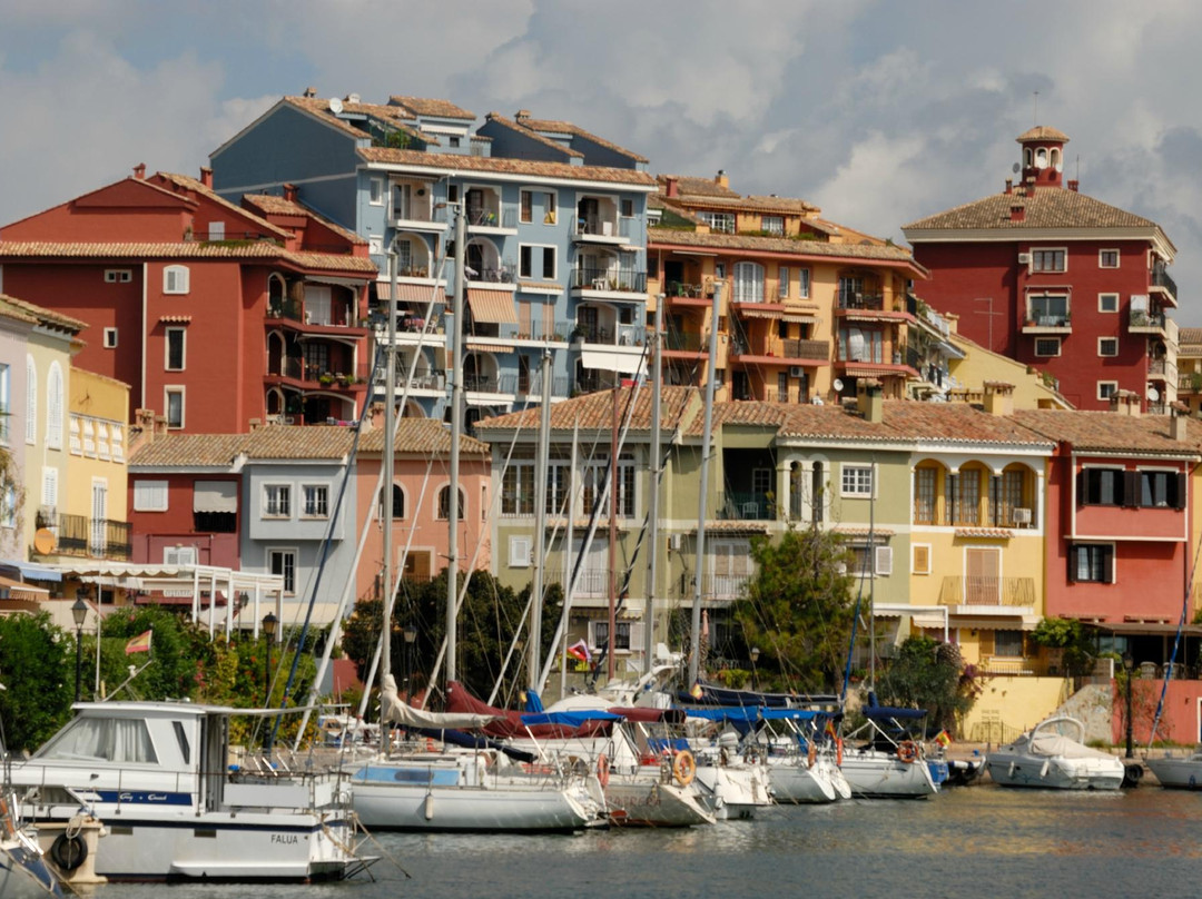 Port Saplaya景点图片