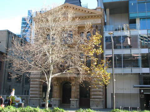 Yella Umbrella Walking Tours-阿德莱德必去景点