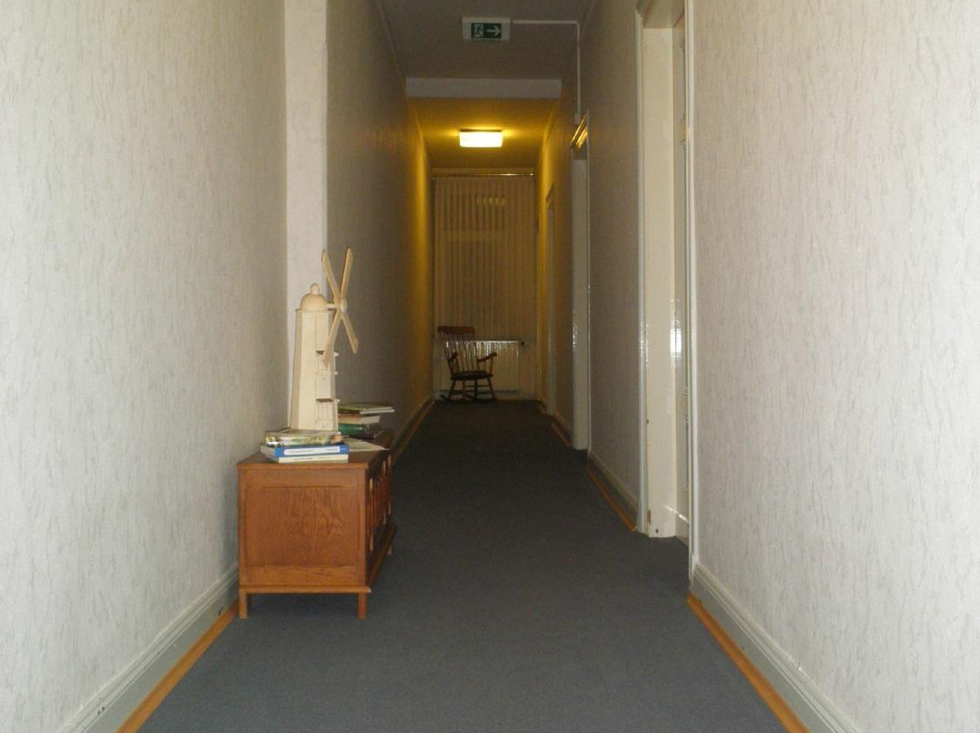 施万古德尼酒店主图