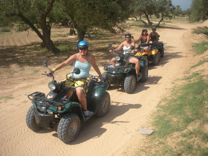 Mezraya Quad Safari Day Tours-Houmt Souk必去景点