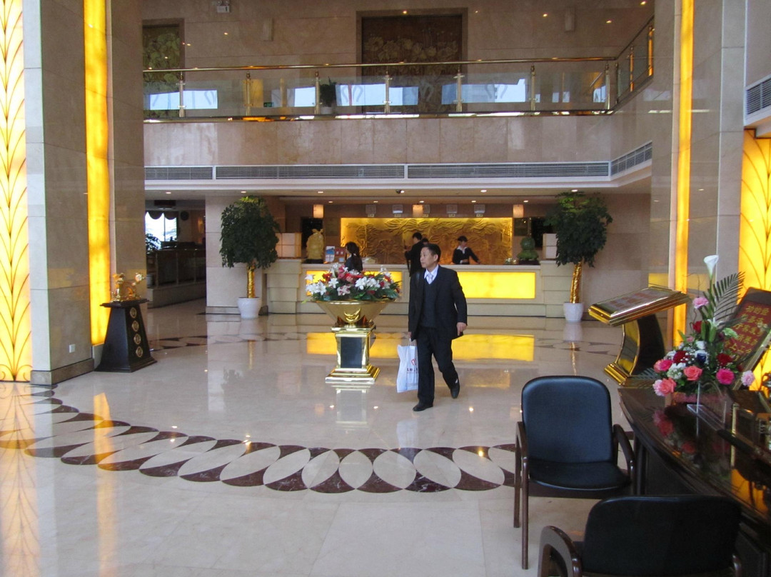 锰都大酒店主图