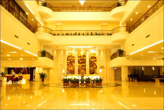 国宾大酒店主图