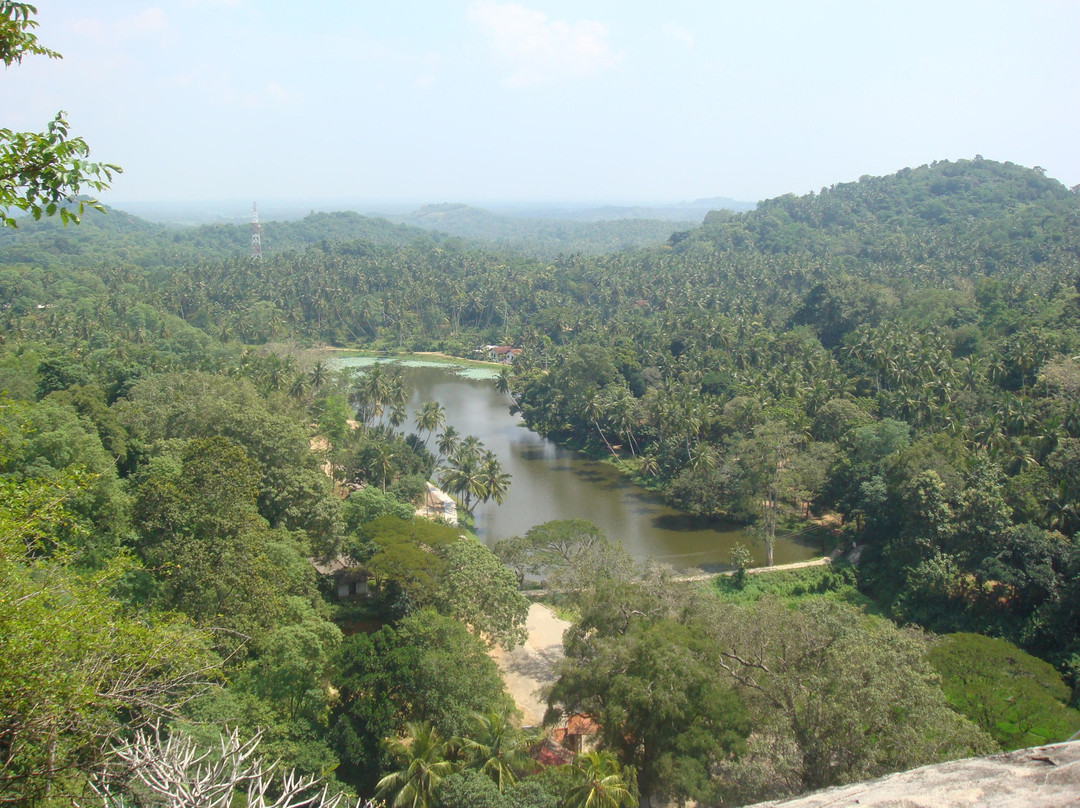 马凯里嘎勒山修道院-唐卡拉必去景点