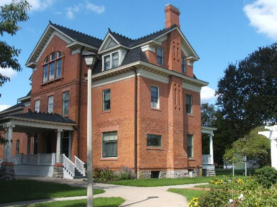 Turner-Dodge House & Heritage Center-兰辛必去景点