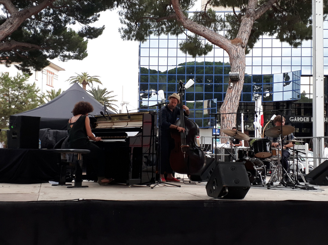 Parc de la Pinède-若安乐松必去景点