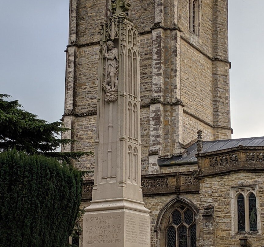Axminster War Memorial-Axminster必去景点