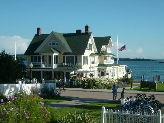 Bay View of Mackinac Bed & Breakfast