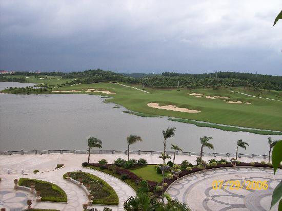 清远金沙湖畔酒店主图