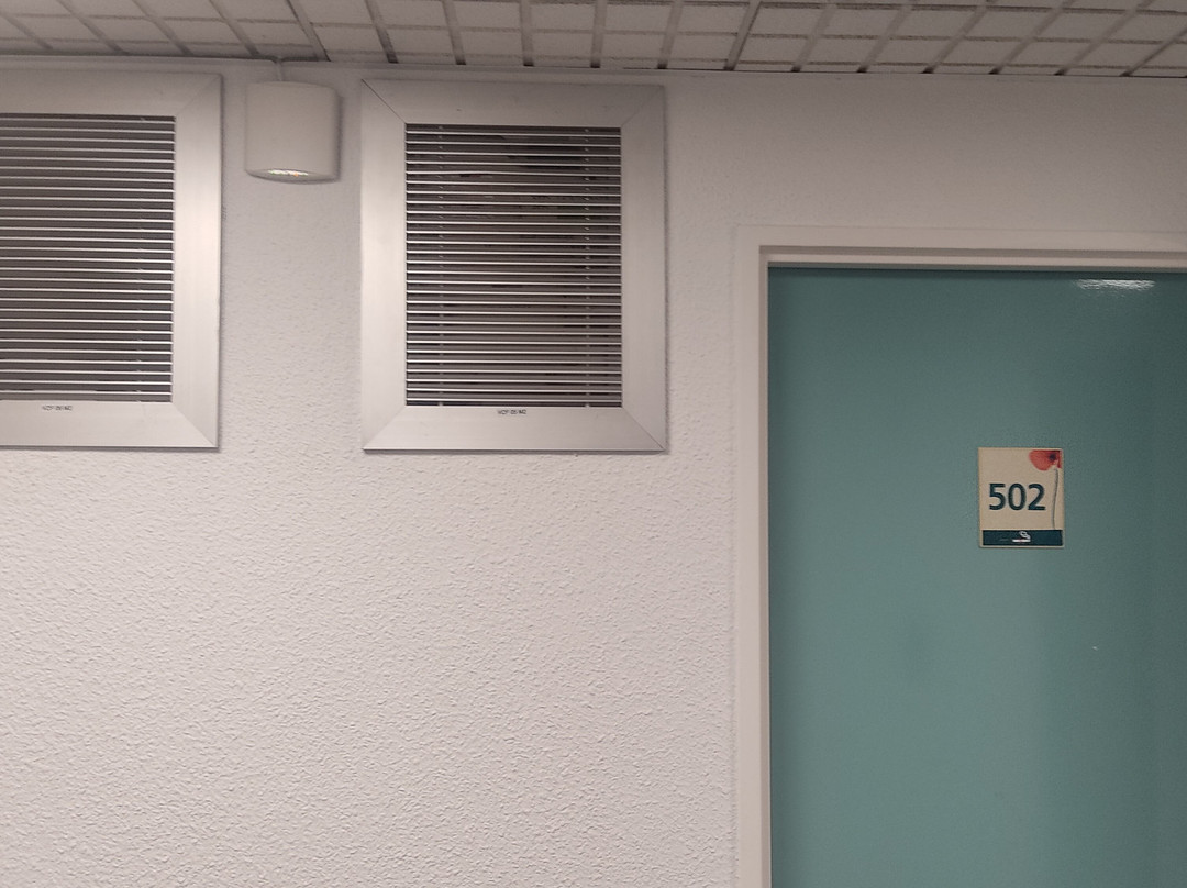ibis Paris Pantin Eglise主图