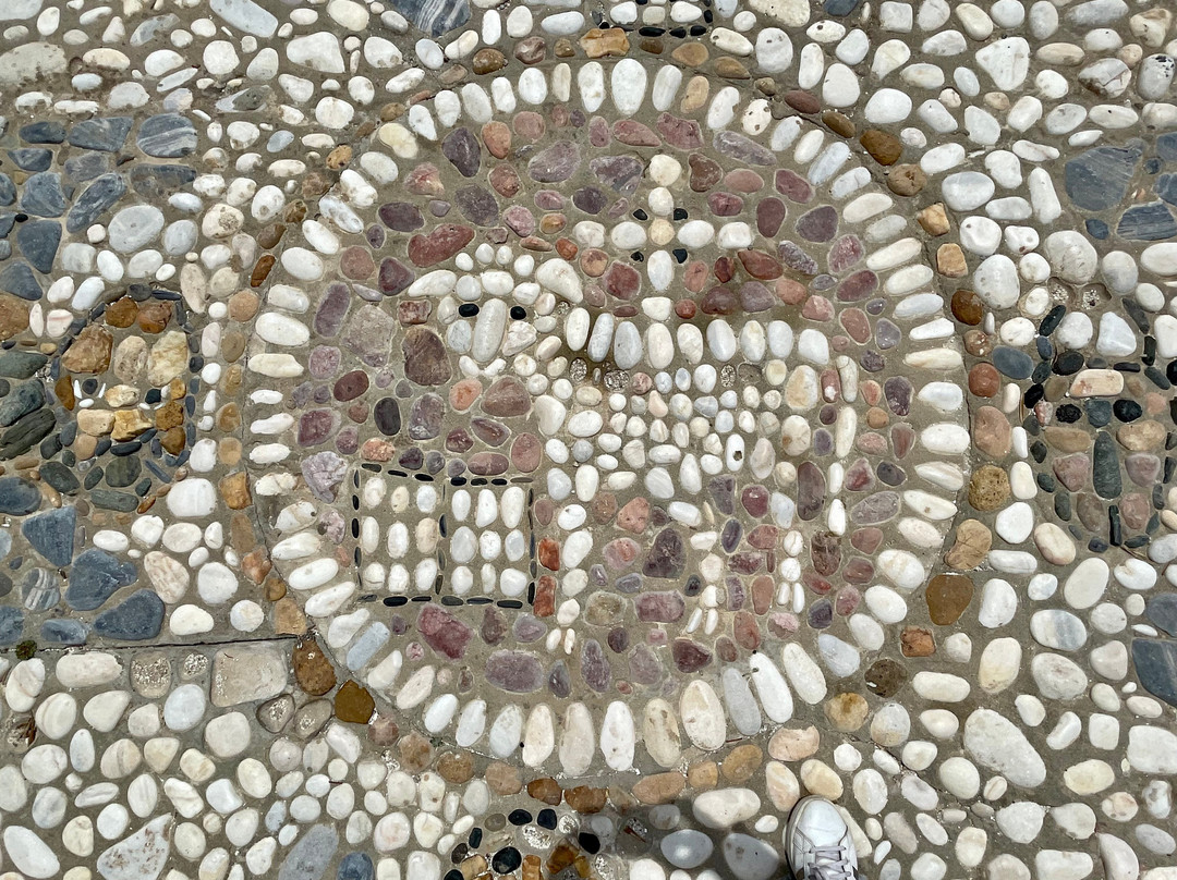 Agios Ioannis Detis Monastery-纳乌萨必去景点