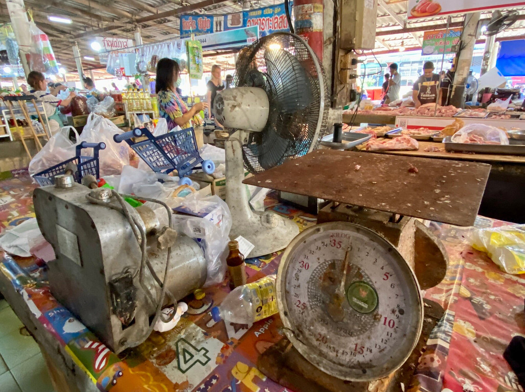 Takuapa Flea Market景点图片