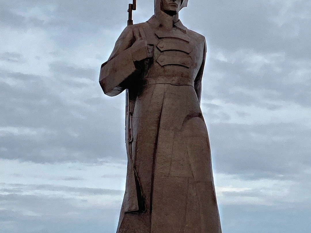 Monument to the Red Guard Soldier景点图片
