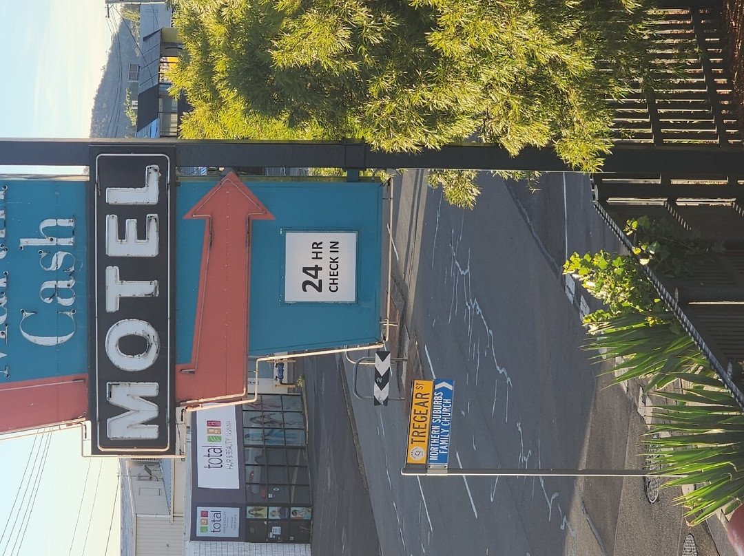 马丁卡什汽车旅馆主图