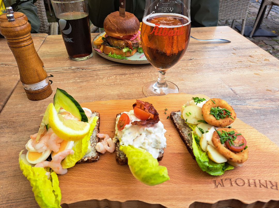 Cafe Holmer