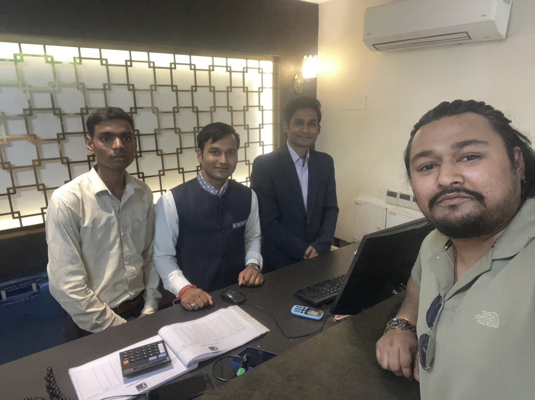 Neel Clarks Inn Express Agra主图