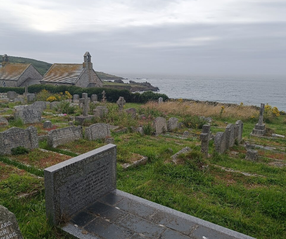 Barnoon Cemetery-圣艾维斯必去景点
