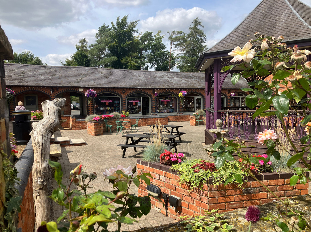 Heart Of The Shires Shopping Village景点图片