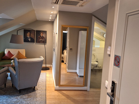 阿尔滕布吕克酒店主图