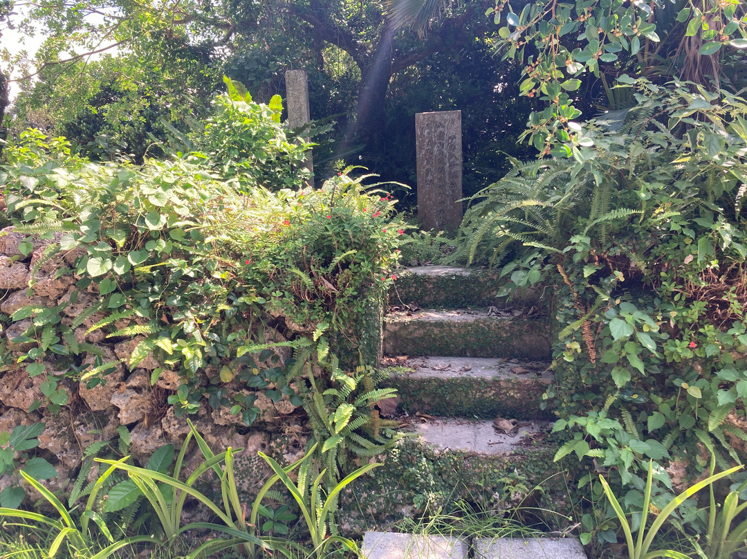 Akahachi Birth Place Monument景点图片