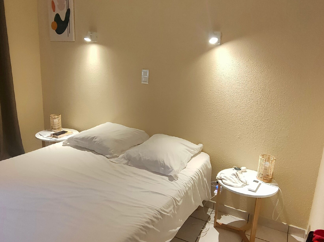 L' Aptois Hôtel主图