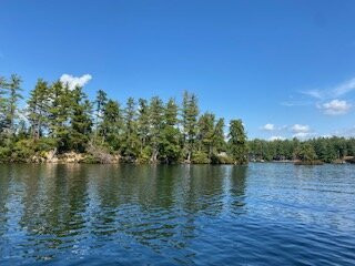 Pine River Pond景点图片