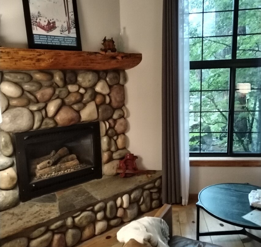 Black Bear Lodge主图