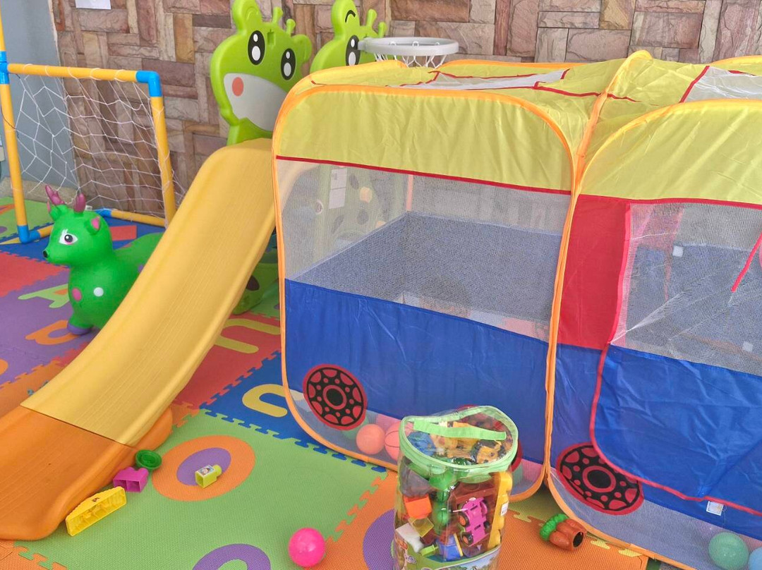 拉塔纳芭提雅酒店主图