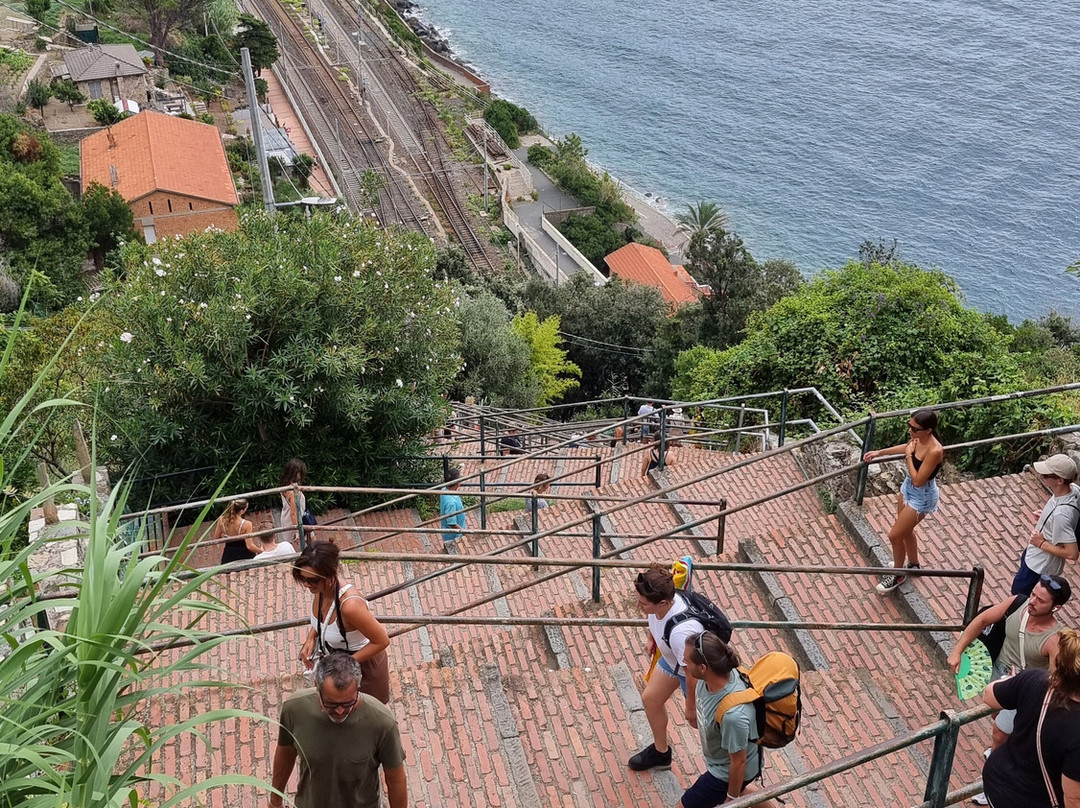 Madüneta 5 Terre Guesthouse主图