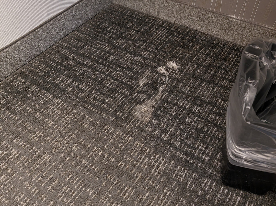 罗斯维尔商业街廊购物中心/溪边山岭大道万豪万怡酒店主图