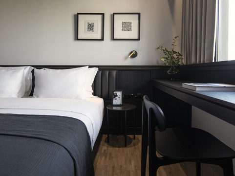 The Modernist Athens主图