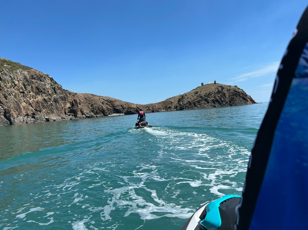 Poseidon Jet Ski Tours-汤斯维尔必去景点