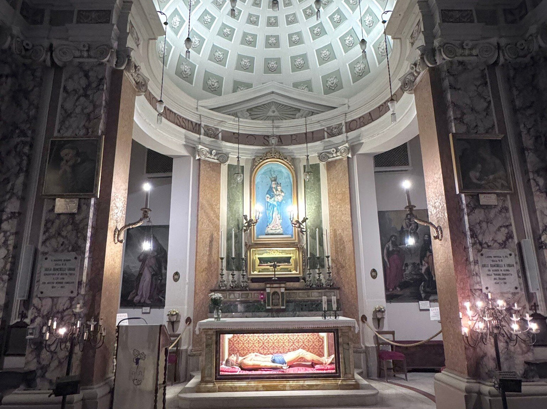 Chiesa del SS. Rosario-Sirolo必去景点
