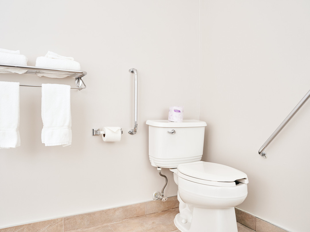 Riverrock Inn & Conference Center主图